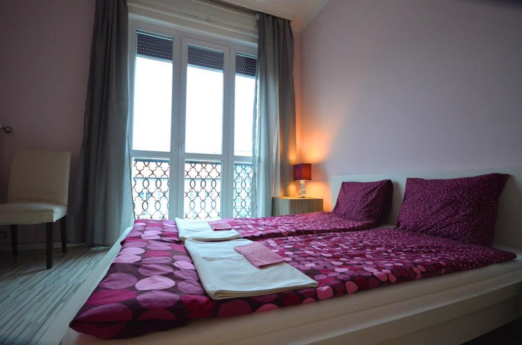 Ferienwohnung Pulse Jackquaters Budapest Zimmer foto