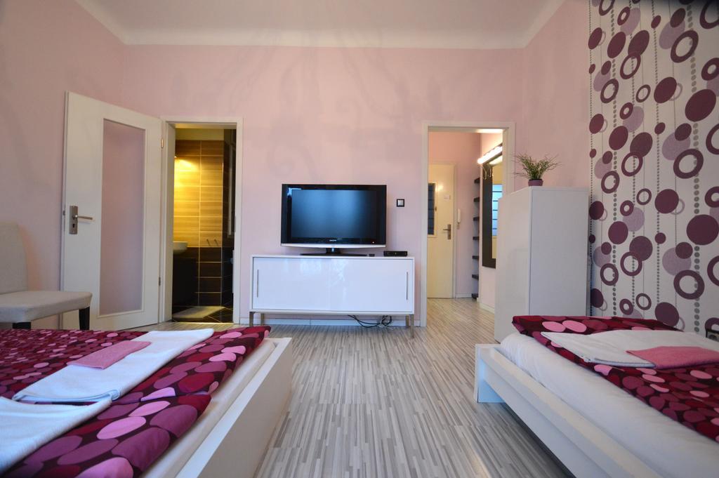 Ferienwohnung Pulse Jackquaters Budapest Exterior foto